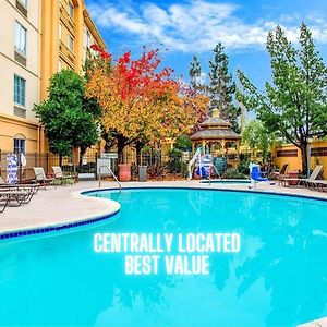 La Quinta By Wyndham Fremont / Silicon Valley